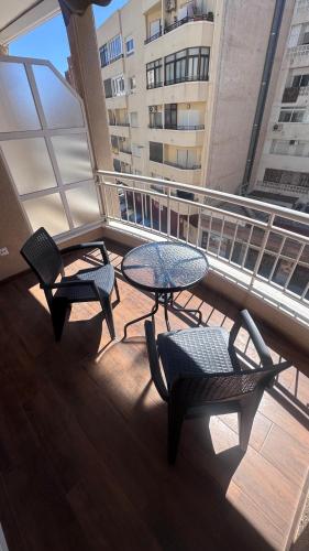 Sunny Terrace Apartment