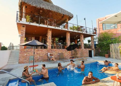 Viajero Sayulita Hostel — Swimming pool