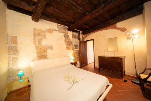 Charming Historic Apartment by Ponte Vecchio