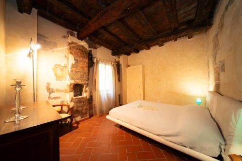 Charming Historic Apartment by Ponte Vecchio