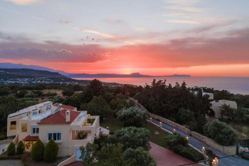 Villa Deleni - Private Pool, Sea Views & Gardens