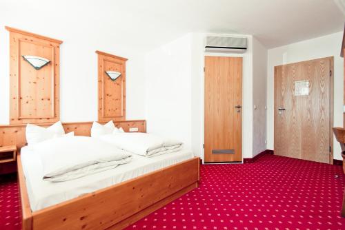 Gallery image of Schweiger's Landgasthof in Wartenberg