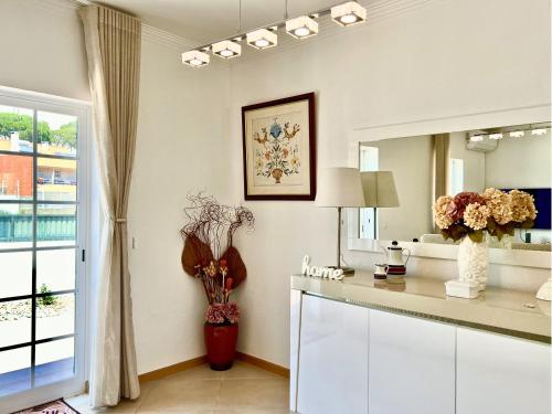 Retiro D'Alma - Beautiful Villa with Garden & BBQ Near Sesimbra Beach