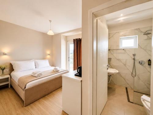 Et badeværelse på Avenue Hotel