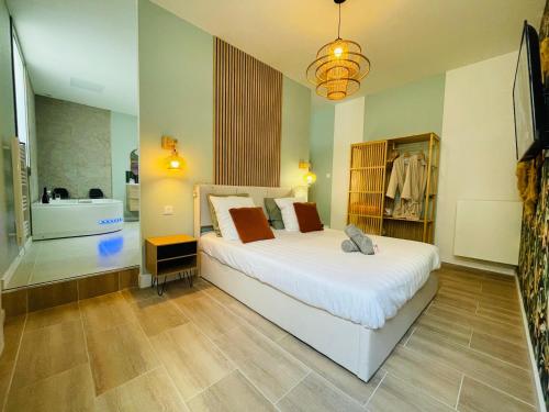 La Suite Athénée - Sauna & Balnéo cœur de Rouen - 407