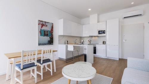 City Center 1-Bedroom Apartment by LovelyStay