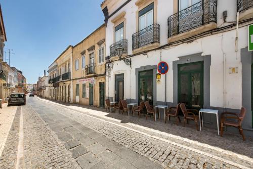 Faro Terrace