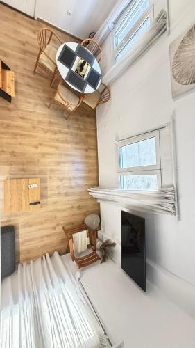 Anestis Apt Heraklion