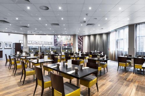 Radisson Blu Hotel, Edinburgh City Centre photo 108