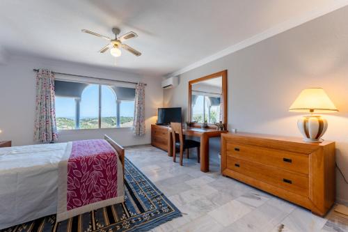 CT 413 - Faro's La Suite Panoramica -Forest Hills Estepona