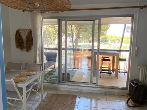 Vue Lac Ponant Piscine Parking Clim 4 Pers