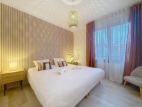 Apt3BR,AC,WiFi, sea view, parking, 3min to beach