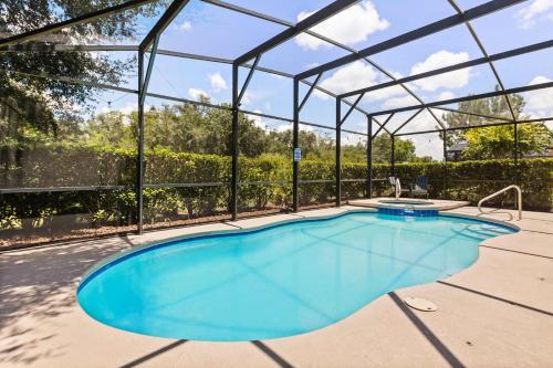 Upstay-Solterra Home with Private Pool & Hot Tub photo 8