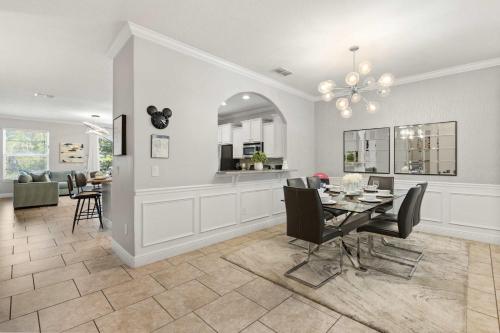 Upstay-Solterra Home with Private Pool & Hot Tub photo 18