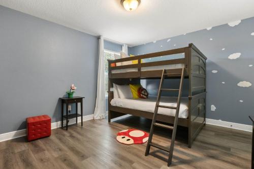 Upstay-Solterra Home with Private Pool & Hot Tub photo 40