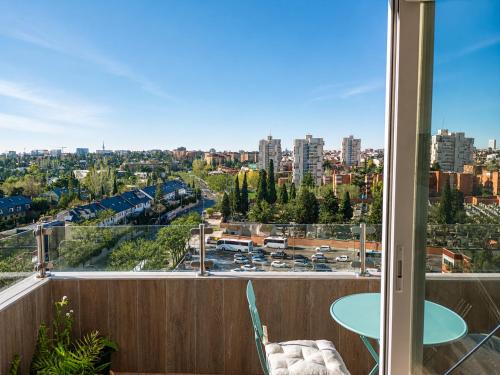 Luxury renovated apartment with terrace in Madrid photo 4