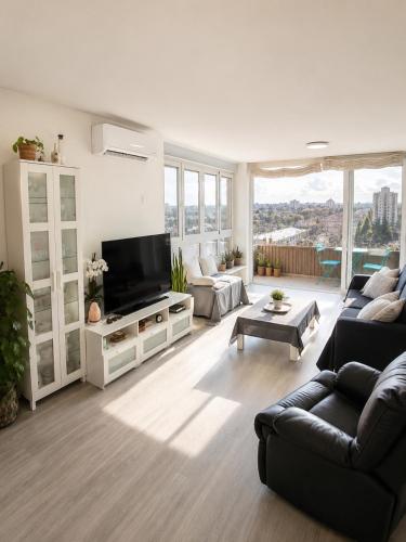 Luxury renovated apartment with terrace in Madrid photo 28