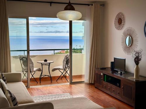 Sea view - Peaceful Atlantic View by Cristo Rei