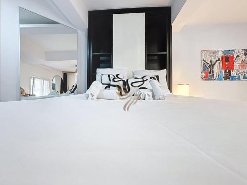 Studio l'Atelier – Parking & Beaches 15 min Walk