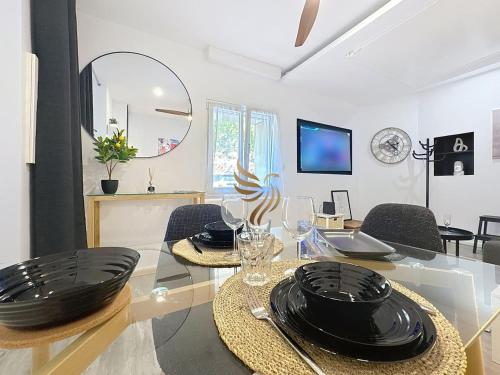 Studio l'Atelier – Parking & Beaches 15 min Walk