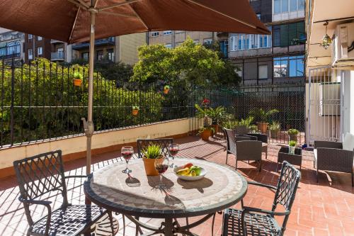 Charming Central Apartment Big Sunny Terrace!