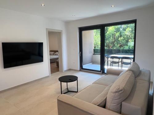 I&R Residence