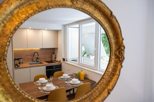 APARTMENT ATRIO SILENTE - two connected one bedroom apartments - sleeps 4 - 800 m from Split Old Town