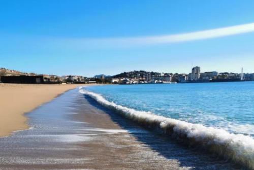 Studio Coco'B, 4p, A/C, Wi-Fi, beach 500m, parking