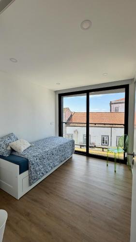Atlantic Flight House, Modern Duplex near the Marina