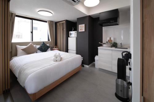The Peak Shinsaibashi Reserve Apartment Hotel
