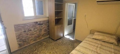 23 sqm Furnished Flat - Gyzi, Athens