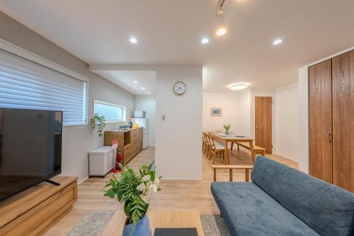 Nikyo Kaze 3 toilets, 2 bathrooms 4 minutes to the station villa in Osaka