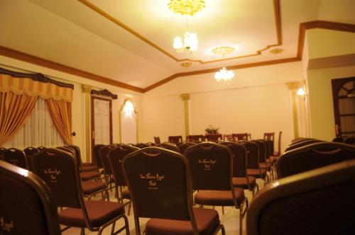 a conference room with chairs and a table in it at San Marino Royal Hotel in Sucre