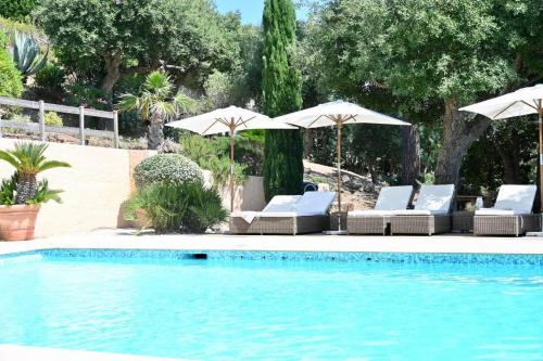 Villa Provençale 4 étoiles - 185 m2 - 5 chambres - Piscine