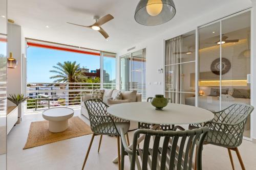 Azure Horizon - Luxury Sea View