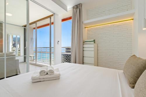 Azure Horizon - Luxury Sea View