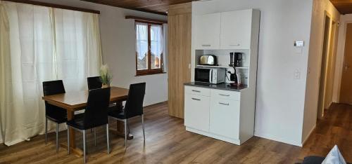 Marco Apartment - Aare Jungfrau AG