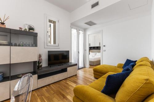 Elegante Apt, AC, 10 min to Duomo, M1 Turro