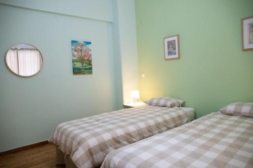 Your home away from home, great location, metro