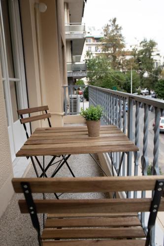 Your home away from home, great location, metro