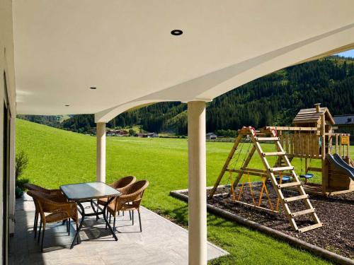 BEIM LOIS Edelweiss - Balcony & Sauna Access
