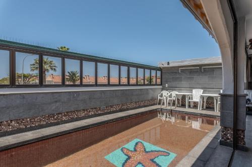 Los Cristianos BBQ & Sunset Villa
