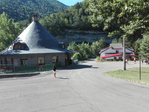 Camping El Chate Tiendas (Spanje Sarvisé) - Booking.com