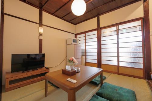 Entire Traditional House, Central Kanazawa ,Parking