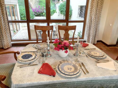 Elegant Villa in Vilamoura with Private Pool