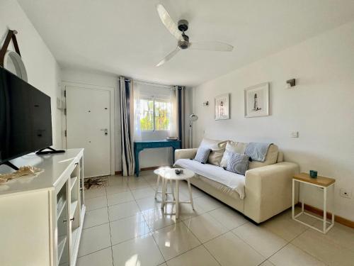 Elegant apartment in Marbella, 80 m² with shared pool
