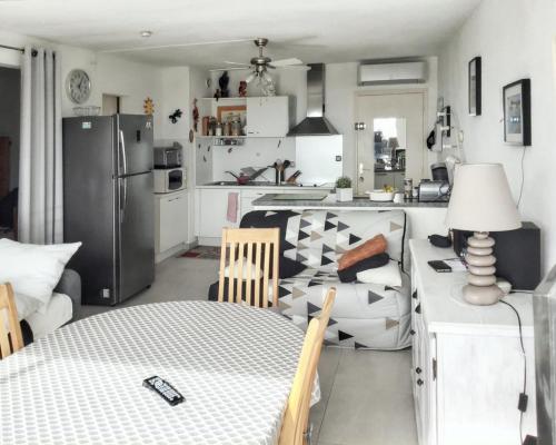 Appartement charmant au Grau-du-Roi avec piscine partagée