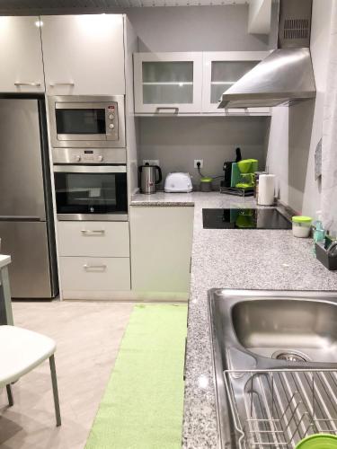 Pleasant Apartment with Private Pool in Lombo Do Doutor - 50 m²