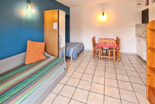 Studio confortable à Hyères avec terrasse et jardin - 20 m²