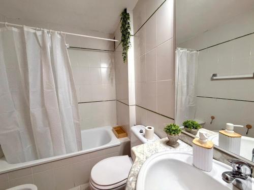 apartamento acogedor con piscinas